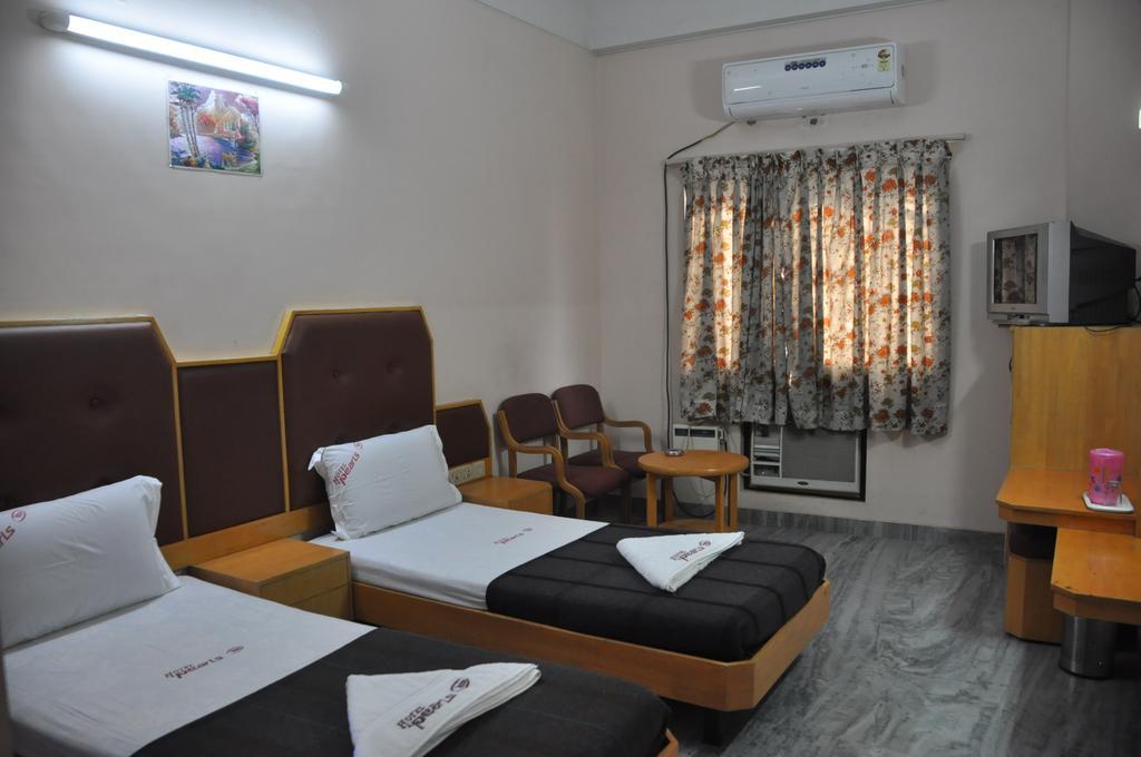 Hotel Pearls Madurai Ruang foto